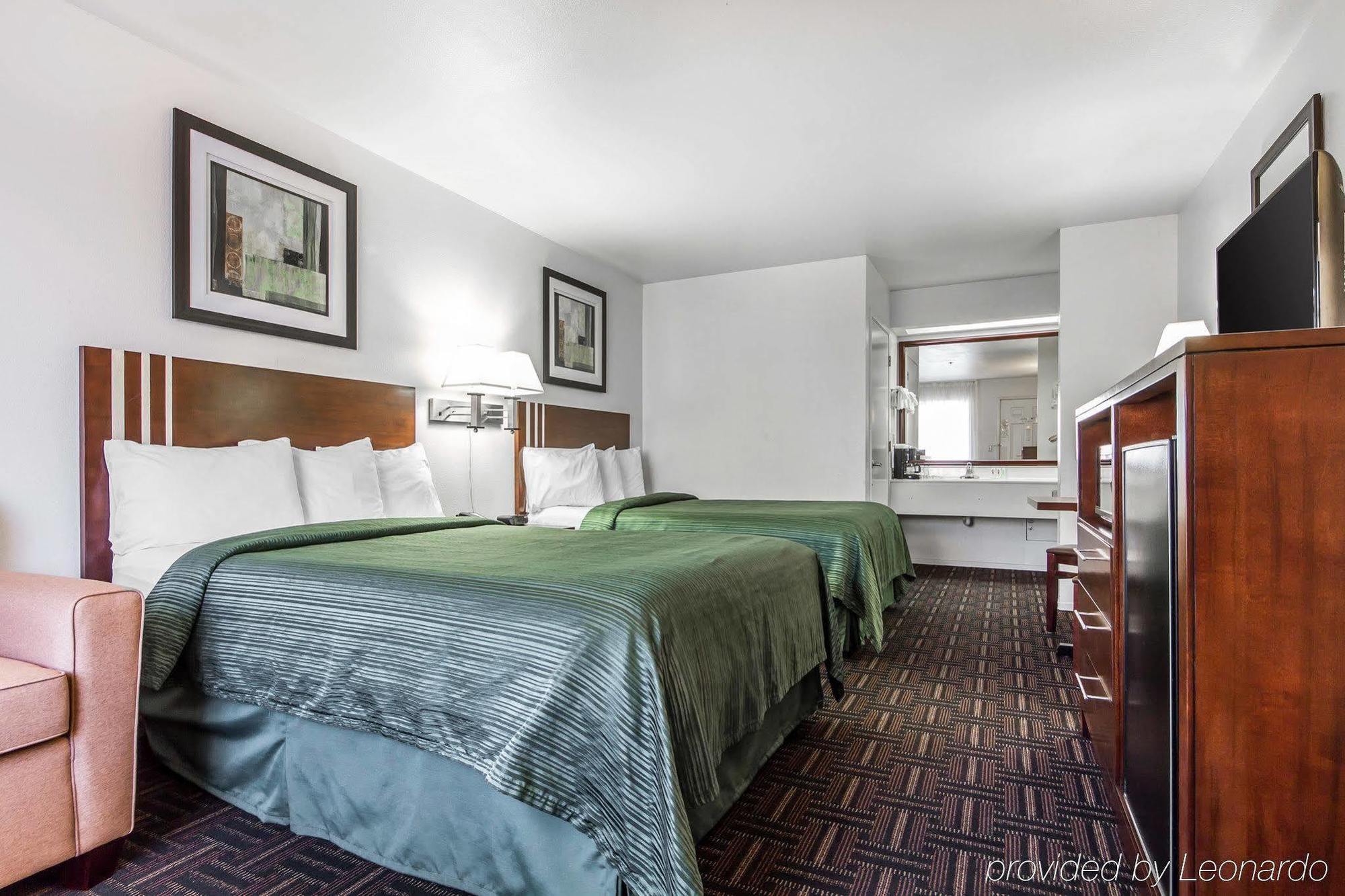 Quality Inn Fresno Near University Exterior foto