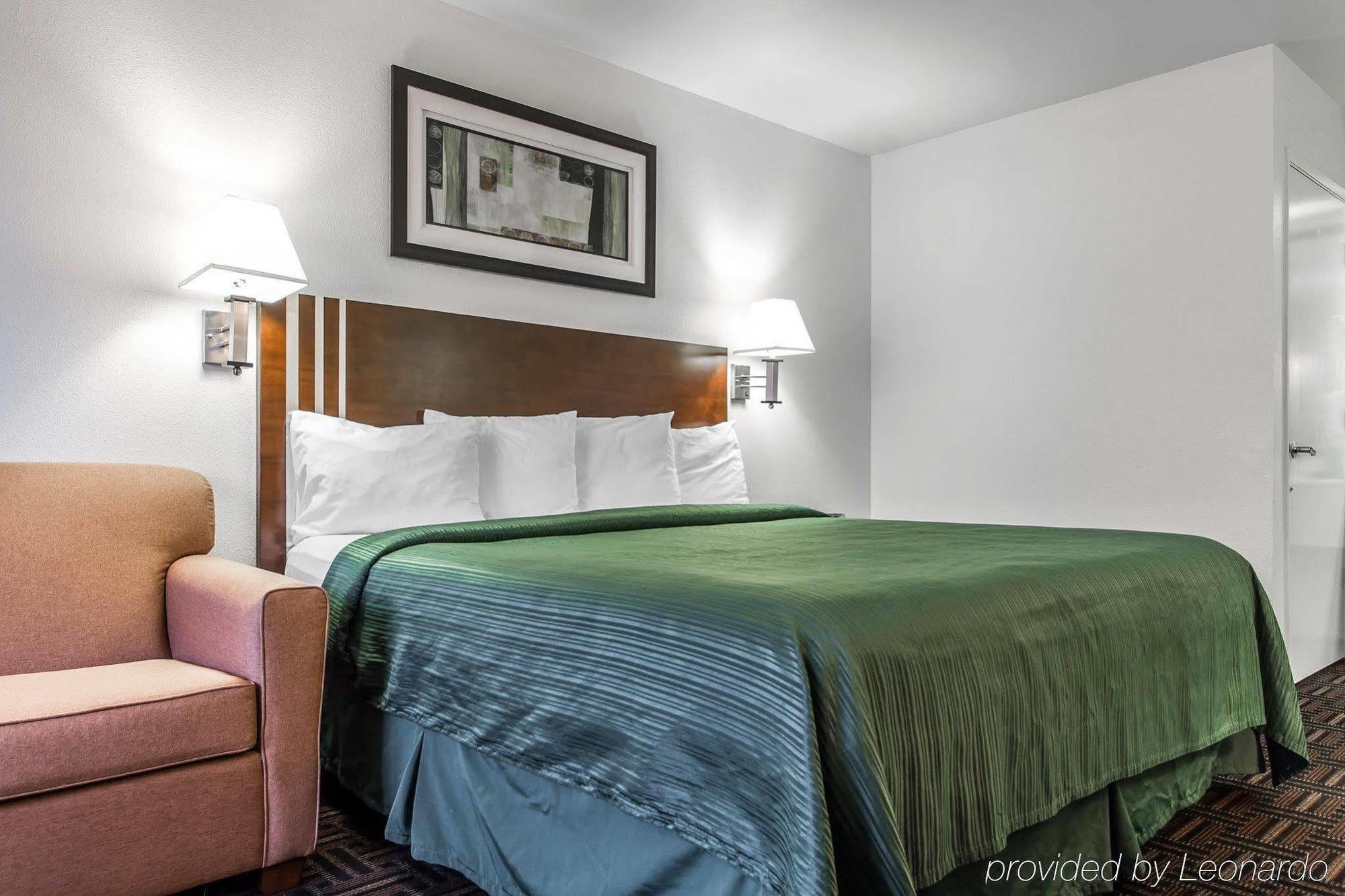 Quality Inn Fresno Near University Exterior foto