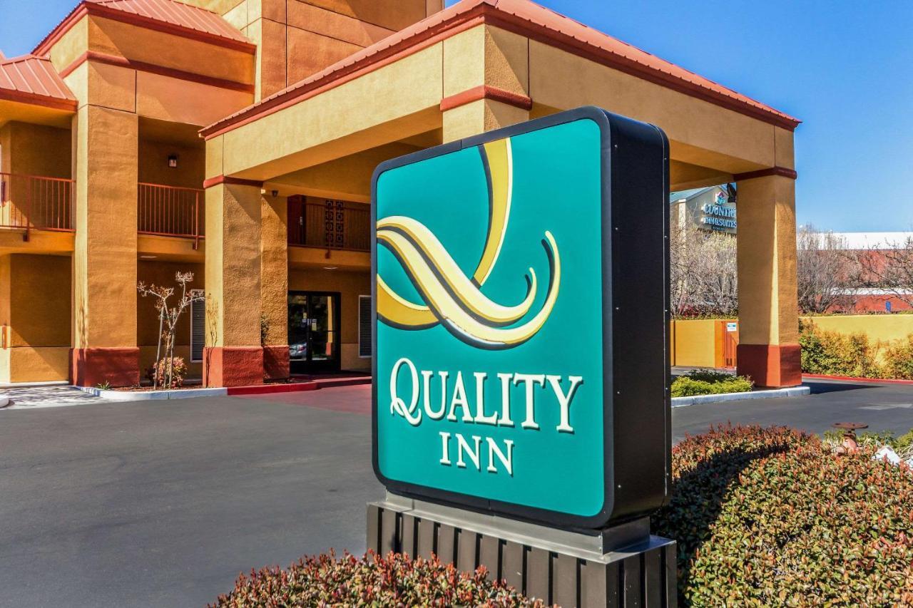 Quality Inn Fresno Near University Exterior foto