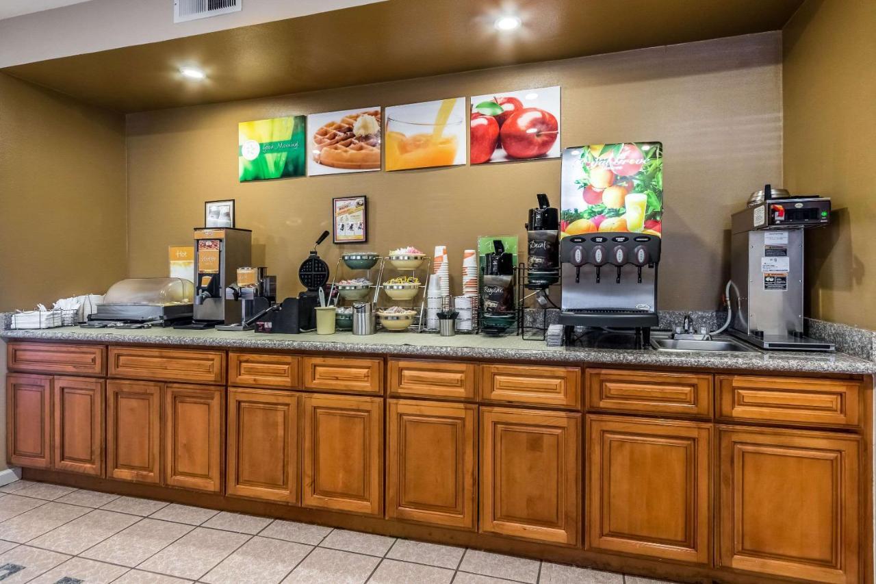 Quality Inn Fresno Near University Exterior foto