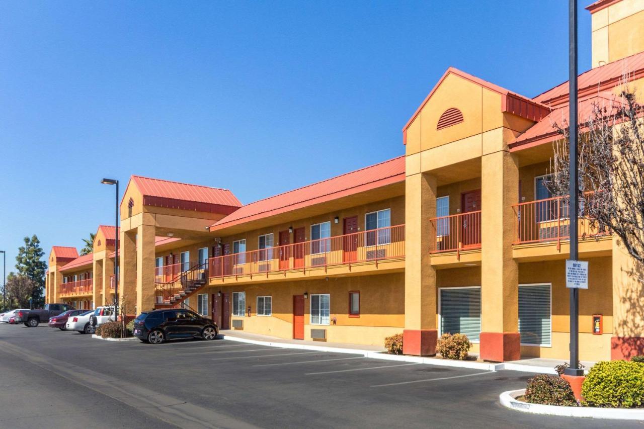 Quality Inn Fresno Near University Exterior foto